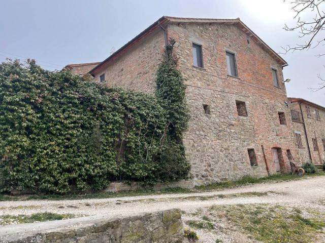 Rustico in vendita a Cerqueto, Passignano Sul Trasimeno