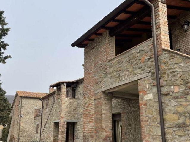 Rustico in vendita a Passignano sul Trasimeno, Perugia