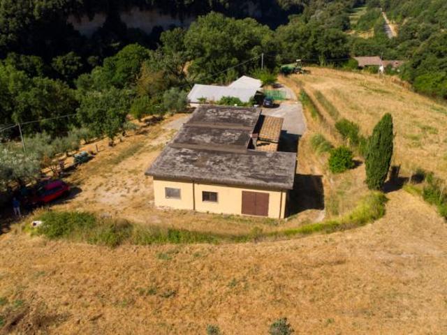 Rustico in vendita a Poggio San Lorenzo, Lazio