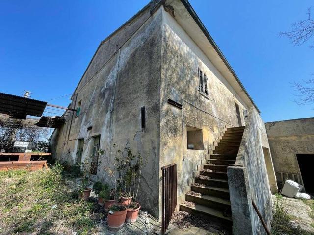Rustico in vendita a Fornelli, Riparbella