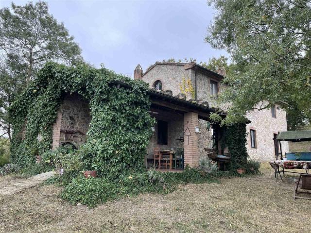 Rustico in vendita a Unione dei Comuni Montani Amiata Grossetana, Roccalbegna