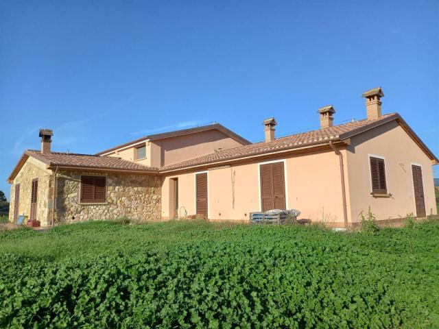 Rustico in vendita a Rosignano Marittimo, Toscana