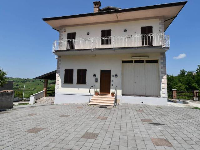 Rustico in vendita a Rovescala, Lombardia