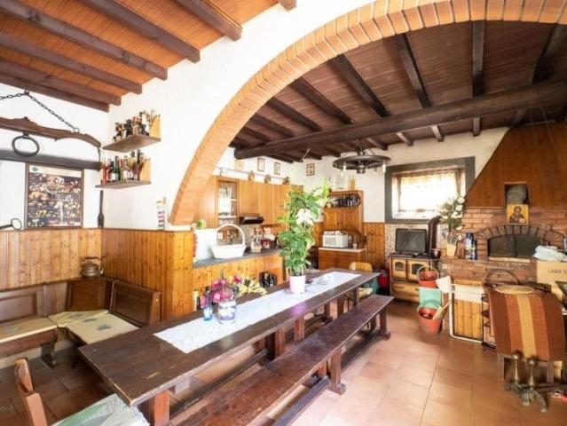 Rustico in vendita a Unione di Comuni Valdarno e Valdisieve, Rufina