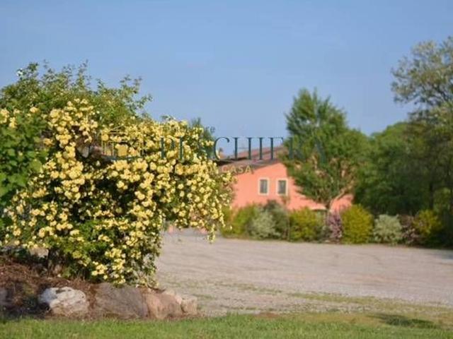 Rustico in vendita a Campagnola, Valeggio Sul Mincio