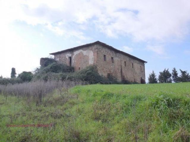 Locale Commerciale in vendita a Volterra, Pisa