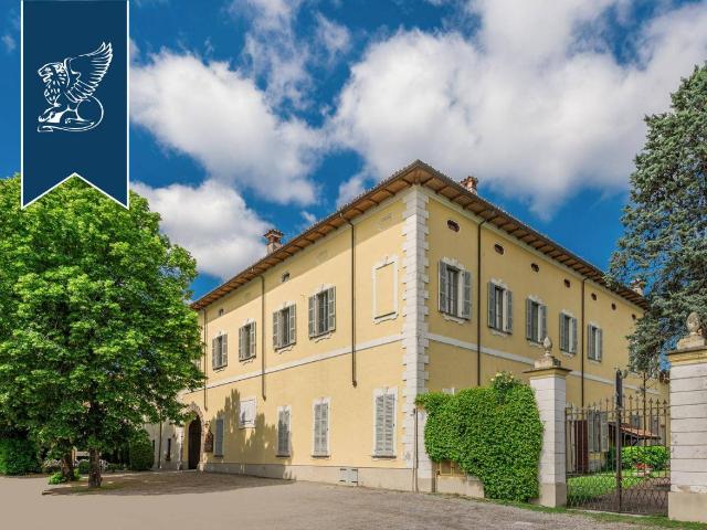 Rustico in vendita a Zenevredo, Lombardia