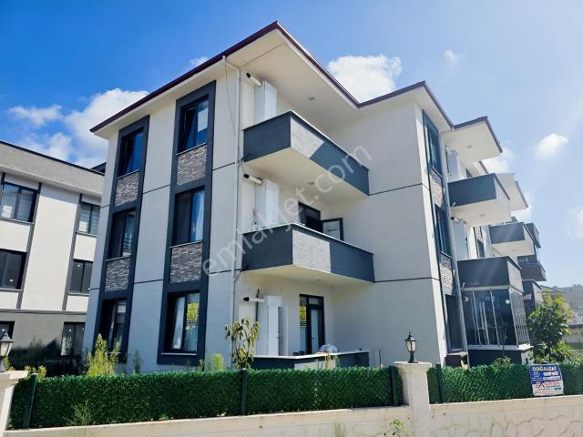 Aziziye Mahallesi, Karasu içerisinde kiralık mülk