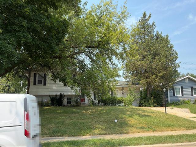 House for sale in Carol Stream, Illinois