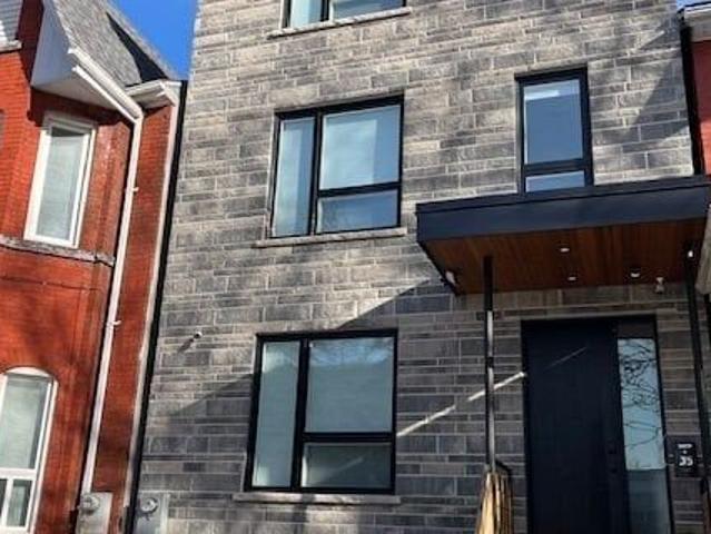 House for rent in Spadina—Fort York, Toronto