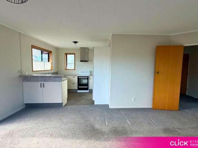 Townhouse for rent in Otakou