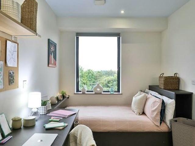 Studio for rent in Edgbaston, West Midlands