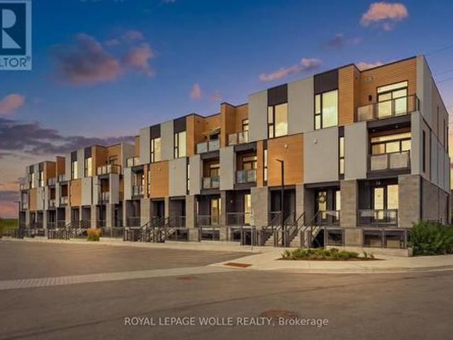 Townhouse for rent in Waterloo, Ontario
