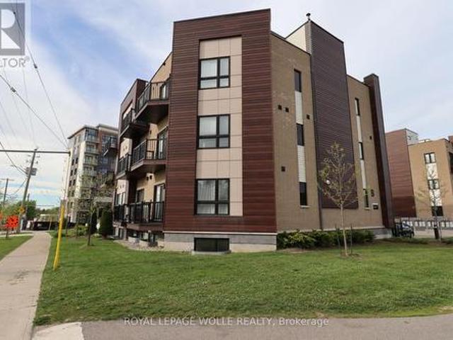 Townhouse for sale in Kitchener, Ontario