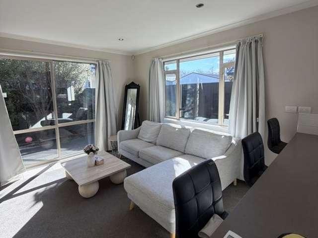 House for rent in Chaslands, Canterbury