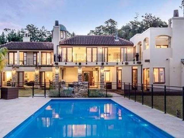 House for rent in Paremoremo