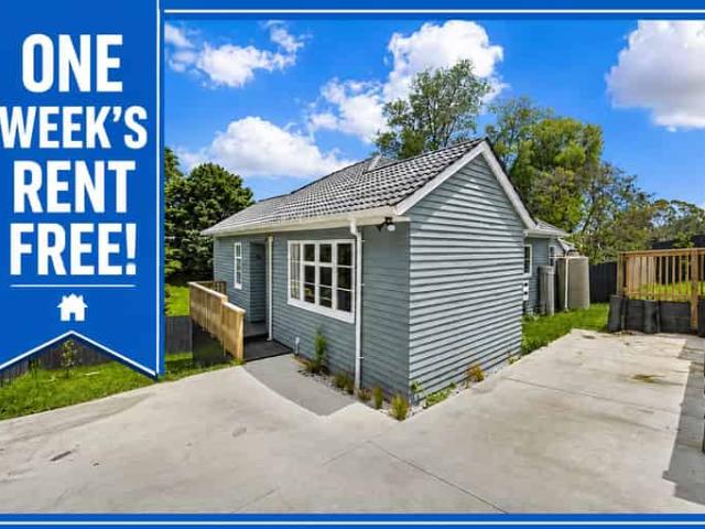 House for rent in Point England, Oroua County