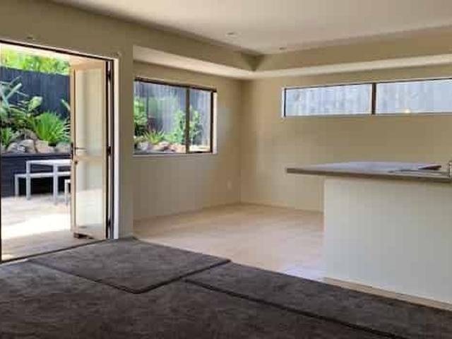 Apartment for rent in Oratia, Oroua County