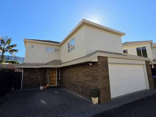 House for rent in Three Kings, Oroua County