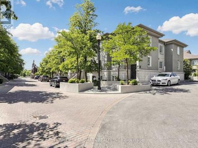 Townhouse for sale in Woburn, Ontario
