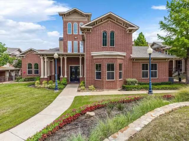 Condo for sale in Arlington Condo for sale in Arlington