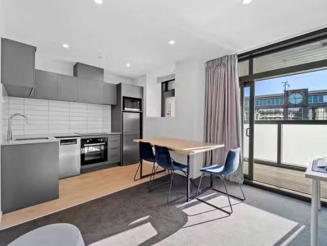 Apartment for sale in Newmarket