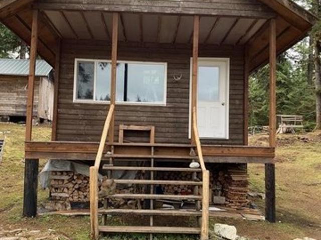 House for sale in Meyers Chuck