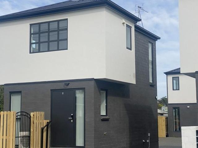 House for rent in Heathcote, Canterbury