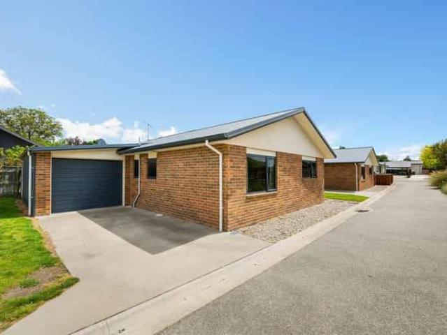 House for rent in Otakou
