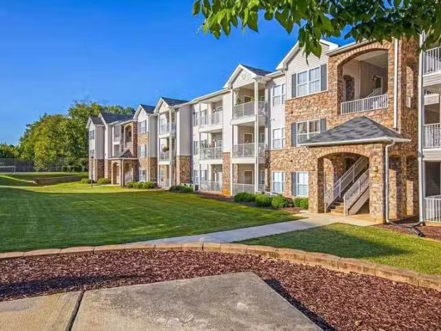 Condo for sale in Burlington Condo for sale in Burlington