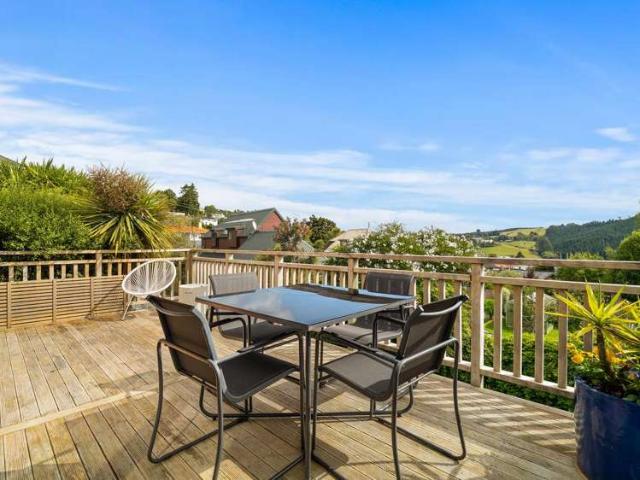 House for sale in Otakou