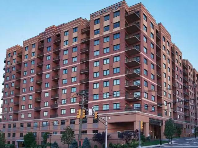 Condo for rent in Fort Lee