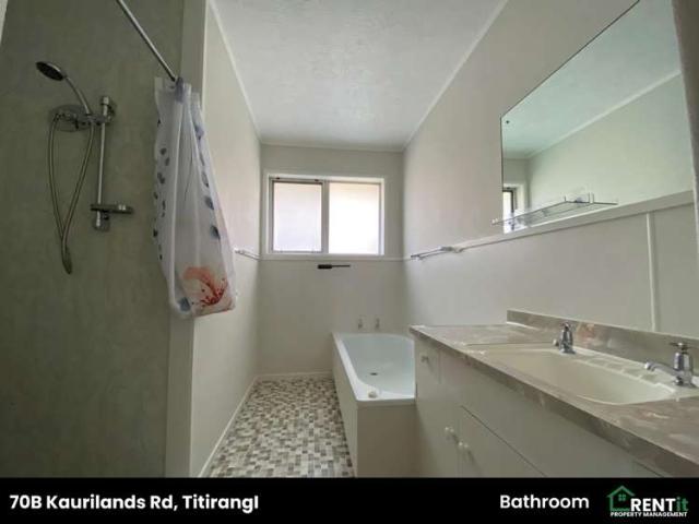 Apartment for rent in Oratia, Oroua County