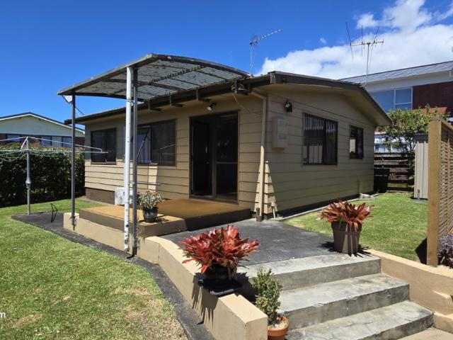 House for rent in Howick, Oroua County