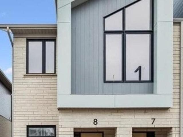 Townhouse for sale in Kitchener, Ontario