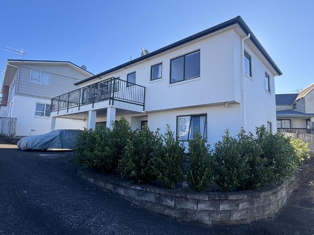 House for rent in Whangaparaoa, Oroua County