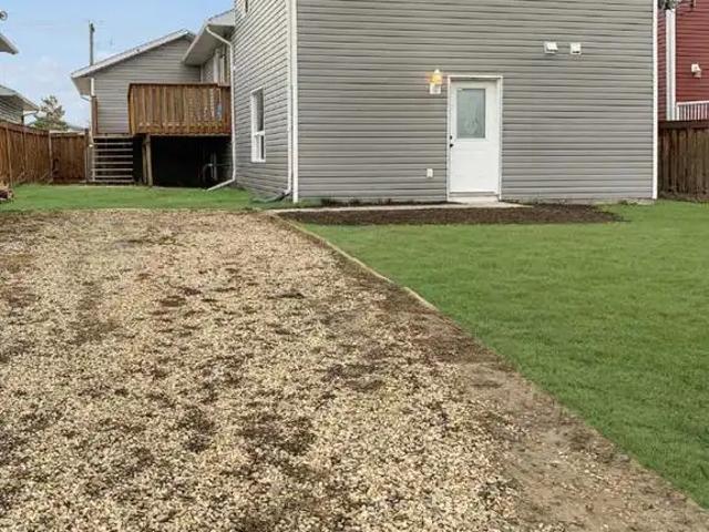 Apartment for rent in Lakeview, Hamlet of Clairmont