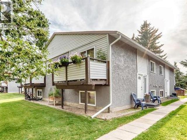 Townhouse for sale in Okotoks, Alberta