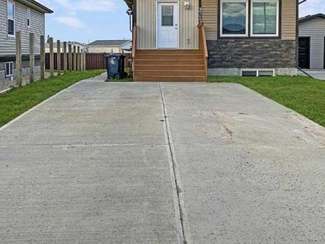 Apartment for rent in Woking, Alberta