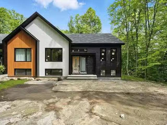 House for sale in Les Collines-de-l'outaouais, Quebec