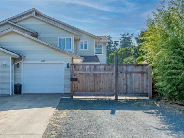 House for sale in Strathcona, British Columbia