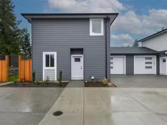 House for sale in Courtenay, British Columbia