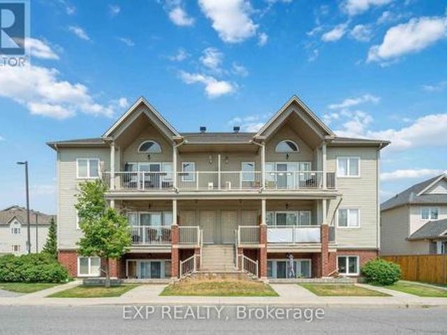 Townhouse for sale in Ottawa