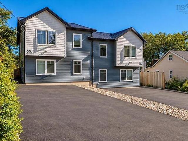 House for sale in Thornhill, Halifax