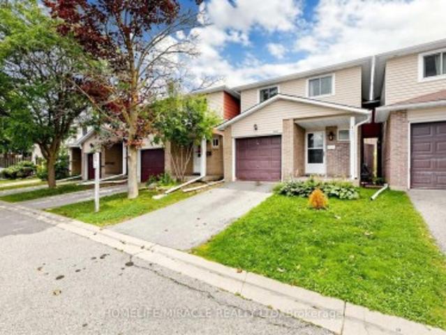 Townhouse for sale in Waterloo, Ontario