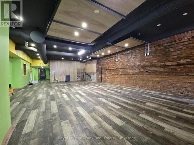 Commercial for rent in Durham, Ontario