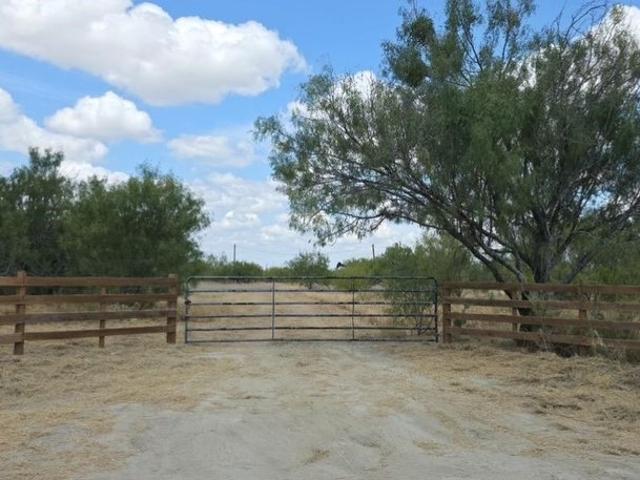 Land for sale in Carrizo Springs, Texas