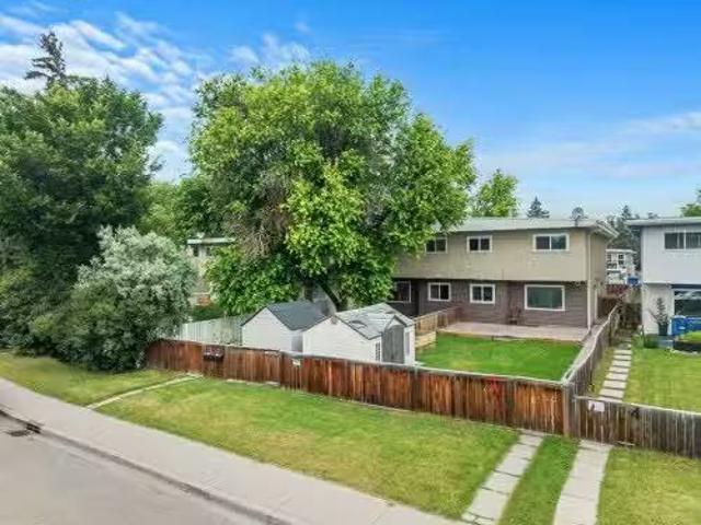 Condo for sale in Northwest, Alberta
