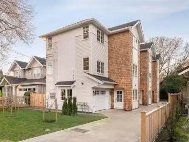 House for sale in Oak Bay, British Columbia