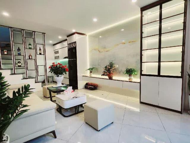 Nhà mặt phố bán tại Hoàn Kiếm, Hà Nội